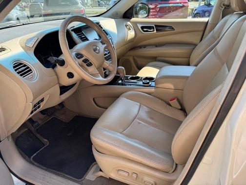 Pearl White 2015 Nissan Pathfinder 4WD 4dr Platinum