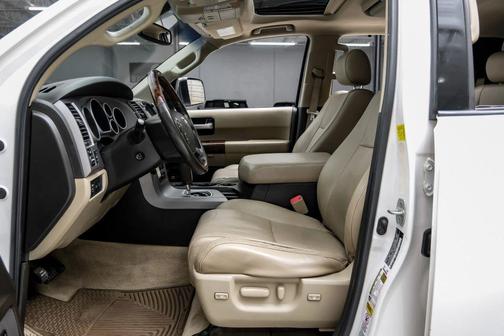 2010 Toyota Sequoia Platinum