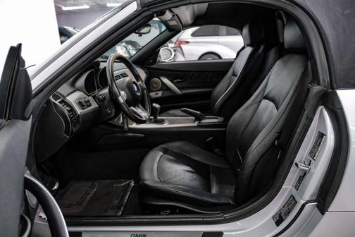 2004 BMW Z4 3.0i