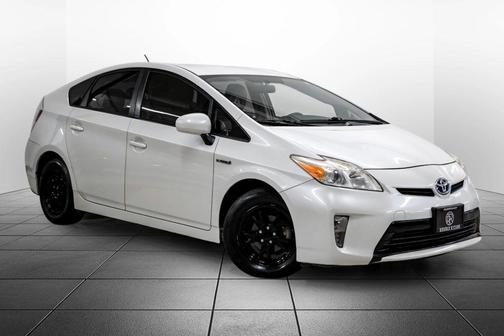 Blizzard Pearl 2013 Toyota Prius Two