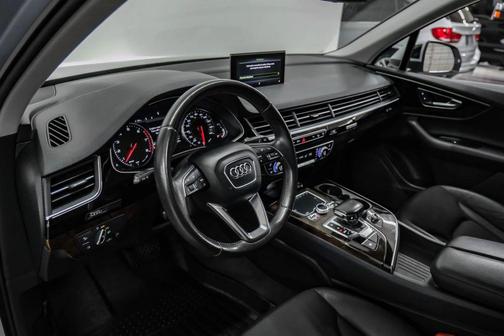 Florett Silver Metallic 2017 Audi Q7 3.0T Premium
