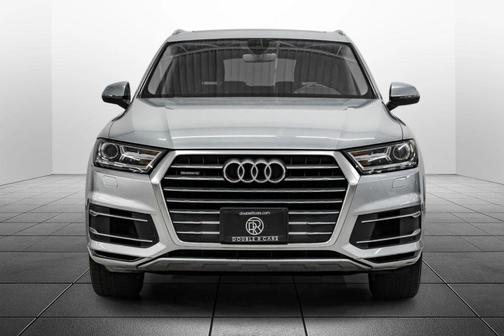 Florett Silver Metallic 2017 Audi Q7 3.0T Premium