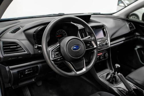 Blue 2018 Subaru Crosstrek 2.0i