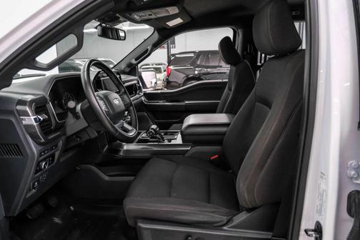Oxford White 2023 Ford F-150 XLT