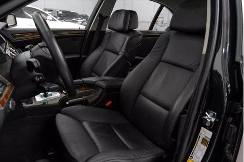 2008 BMW 535 535xi Sedan 4D