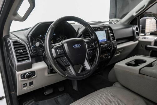 OXFORD WHITE 2020 Ford F-150 XLT