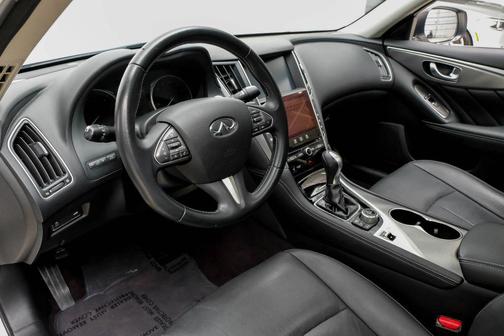 2014 INFINITI Q50 Premium