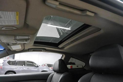 2015 INFINITI Q60 Journey
