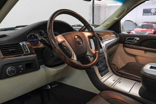 2013 Cadillac Escalade ESV Sport Platinum