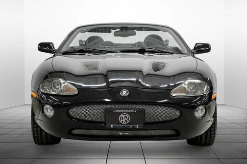 2006 Jaguar XKR Base