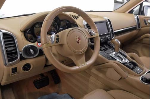 2014 Porsche Cayenne Platinum Edition