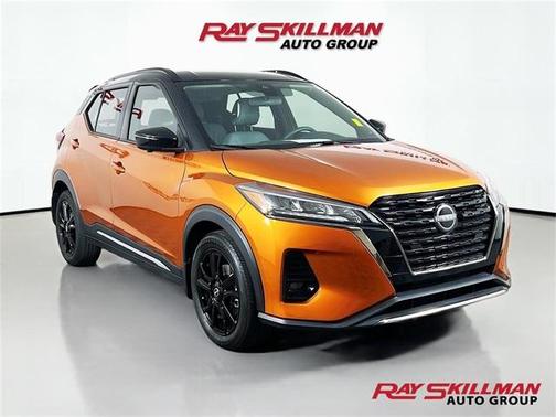 2023 Nissan Kicks SR