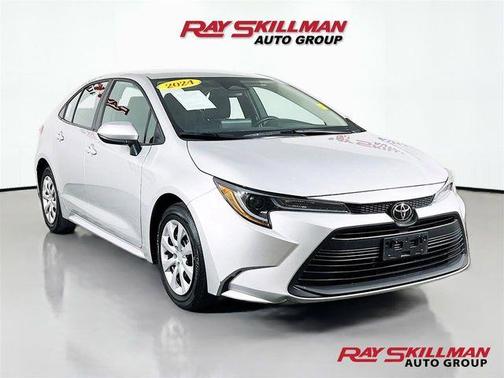 Classic Silver Metallic 2024 Toyota Corolla LE