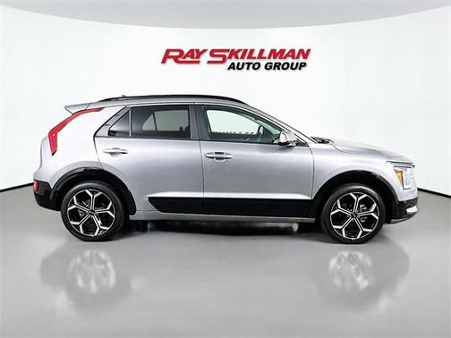 2024 Kia Niro SX Touring