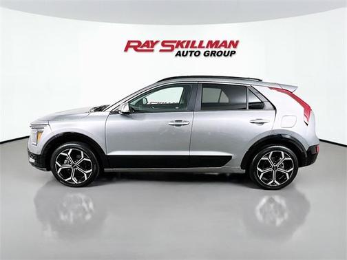 2024 Kia Niro SX Touring