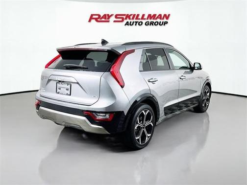2024 Kia Niro SX Touring