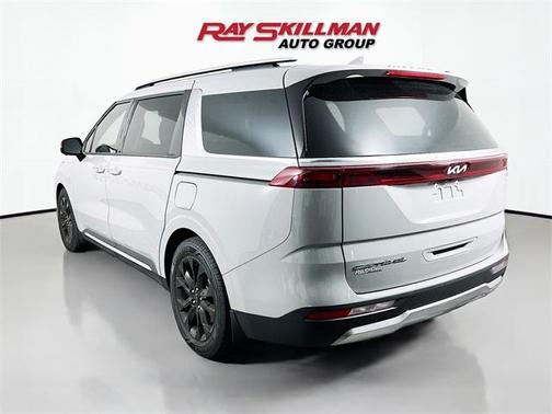 2022 Kia Carnival SX