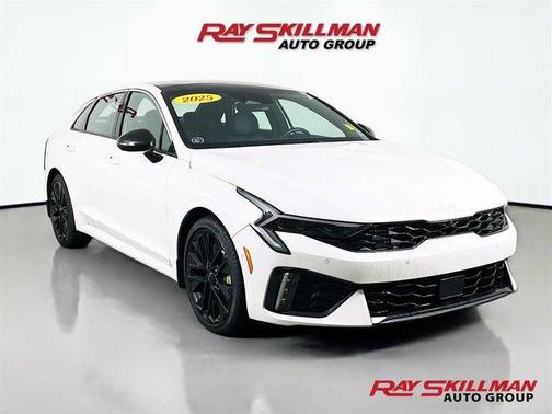 Snow White Pearl 2025 Kia K5 GT