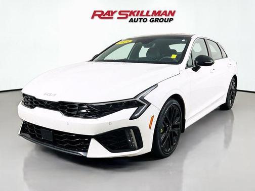 Snow White Pearl 2025 Kia K5 GT