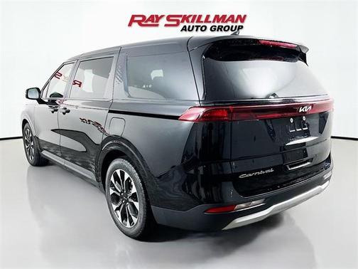 2022 Kia Carnival EX