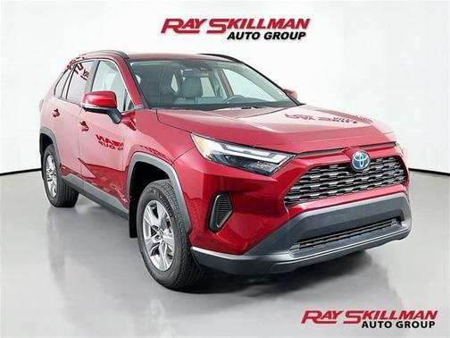 2022 Toyota RAV4 Hybrid XLE