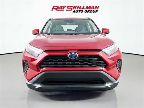 2022 Toyota RAV4 Hybrid XLE