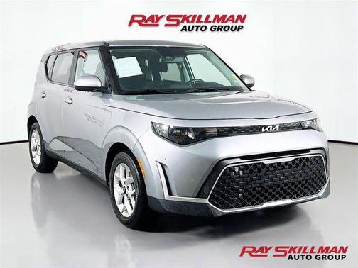 Gravity Gray 2024 Kia Soul LX