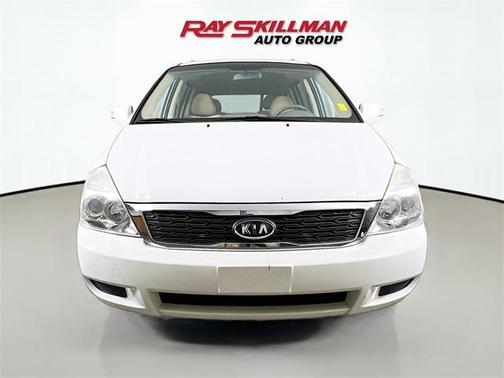 2011 Kia Sedona LX