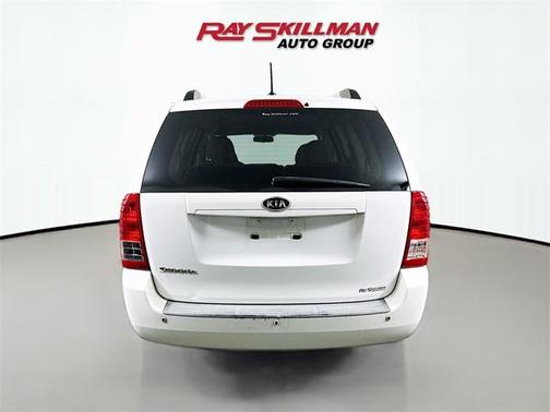 2011 Kia Sedona LX