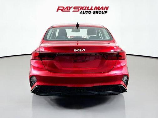 Currant Red 2024 Kia Forte LXS