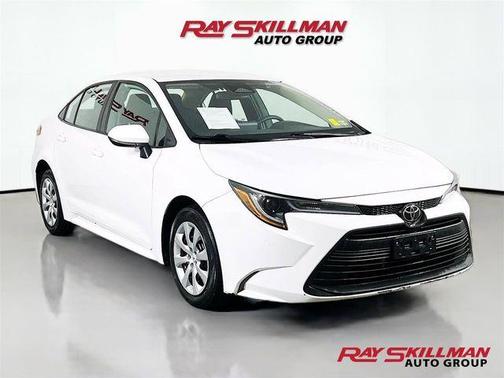 Ice 2023 Toyota Corolla LE