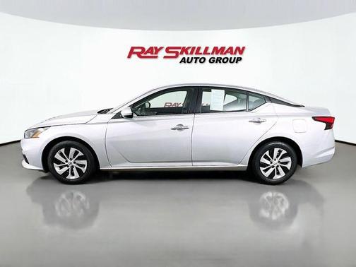 Brilliant Silver Metallic 2022 Nissan Altima 2.5 S