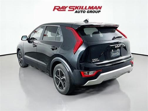 2024 Kia Niro LX