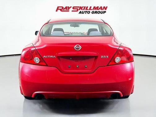 Red Alert 2011 Nissan Altima 2.5 S