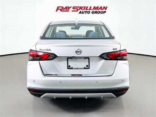 2020 Nissan Versa 1.6 SV