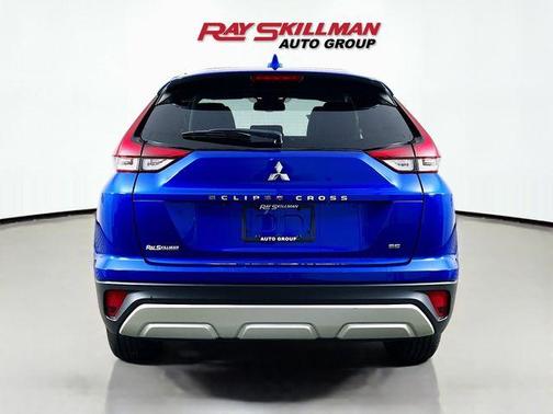 Blue 2024 Mitsubishi Eclipse Cross SE