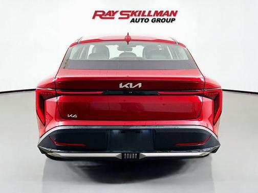 Currant Red 2025 Kia K4