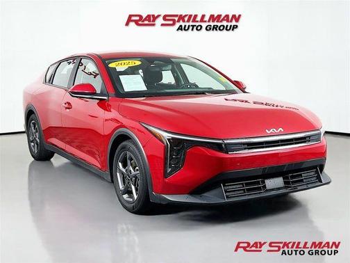 Currant Red 2025 Kia K4