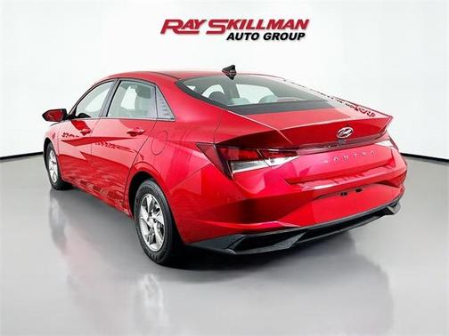 2023 Hyundai ELANTRA SE