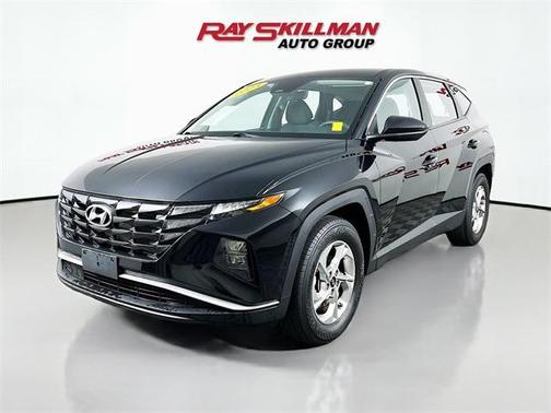 2023 Hyundai TUCSON SE