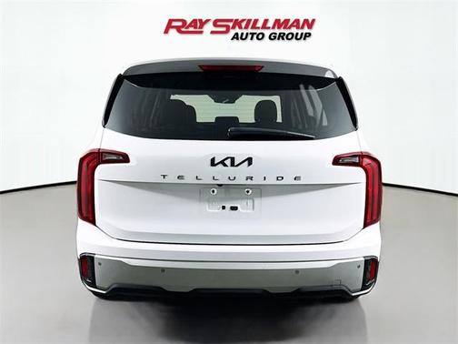 2024 Kia Telluride LX