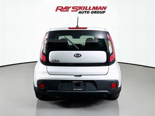 2017 Kia Soul Base