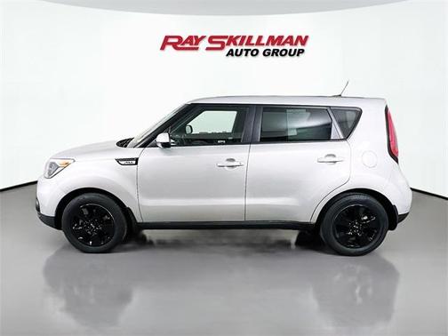 2017 Kia Soul Base
