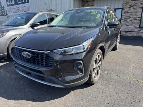 2024 Ford Escape Platinum