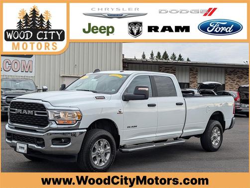 2024 RAM 3500 Big Horn Crew Cab 4x4 8' Box