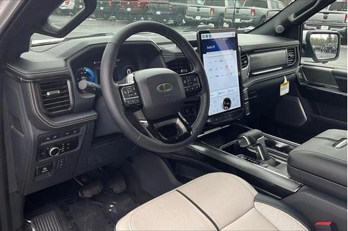 2023 Ford F-150 Lightning Platinum