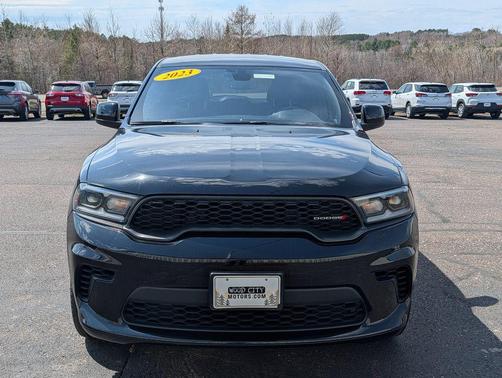 DB Black Crystal Clearcoat 2023 Dodge Durango GT AWD