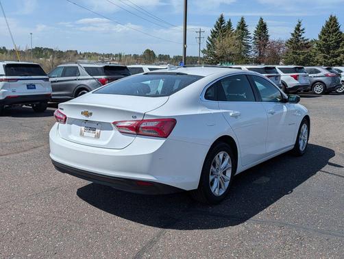 Summit White 2022 Chevrolet Malibu LT