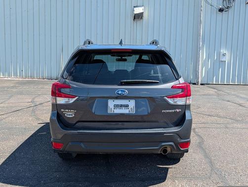 Magnetite Gray Metallic 2023 Subaru Forester Limited