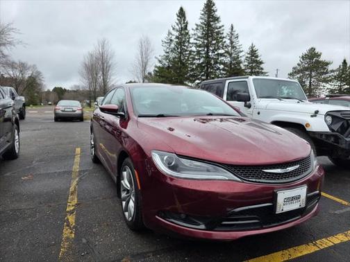 2015 Chrysler 200 S